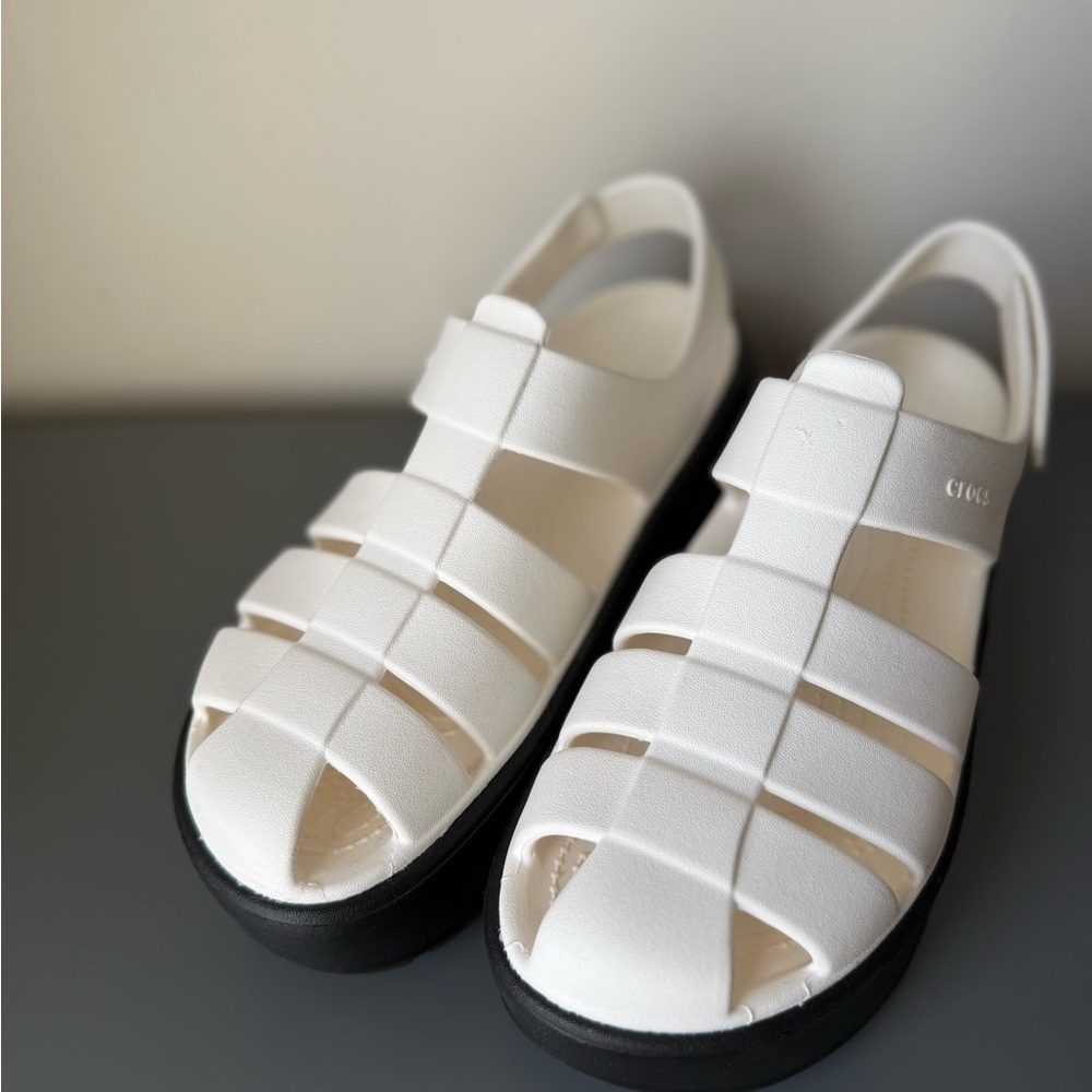 New Crocs Platform Stomp Fisherman Sandal - Picture 3 of 5